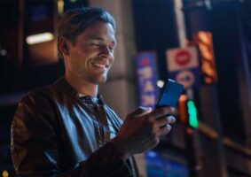 Win the Online Dating Game for Men Over 40: How to Create a Winning Profile and Stand Out